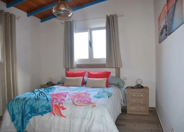 Casa Nicolas Y Pino *