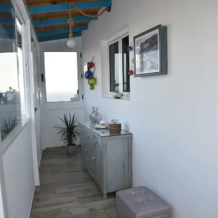 Casa Nicolas Y Pino *